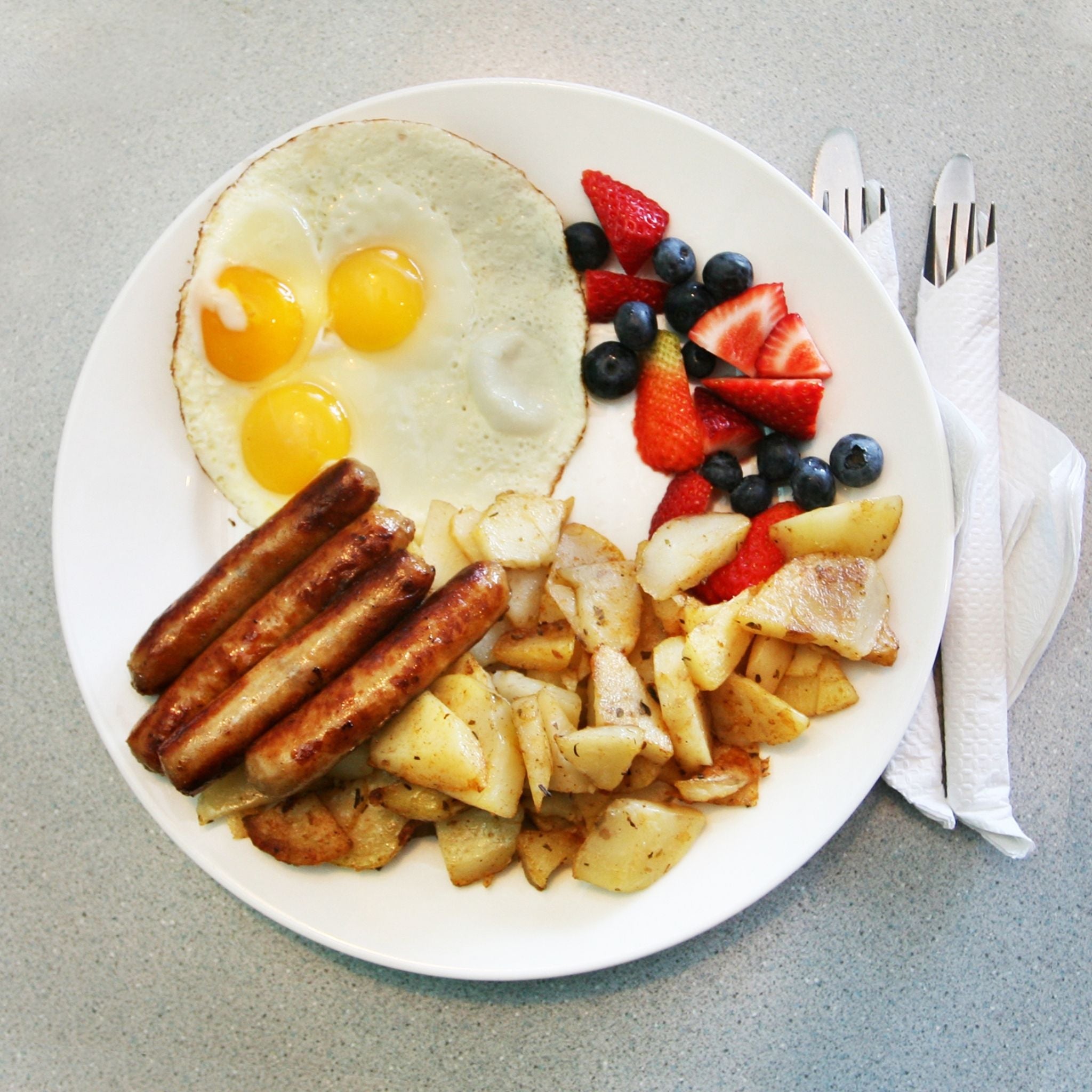pork-chipolatas-free-range-locally-sourced-free-range-breakfast-staple.jpg